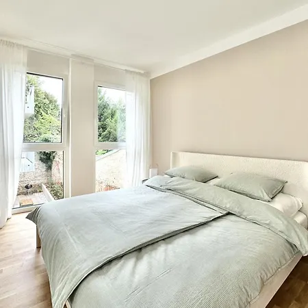 Apartment Modernes Im Dachgeschoss *